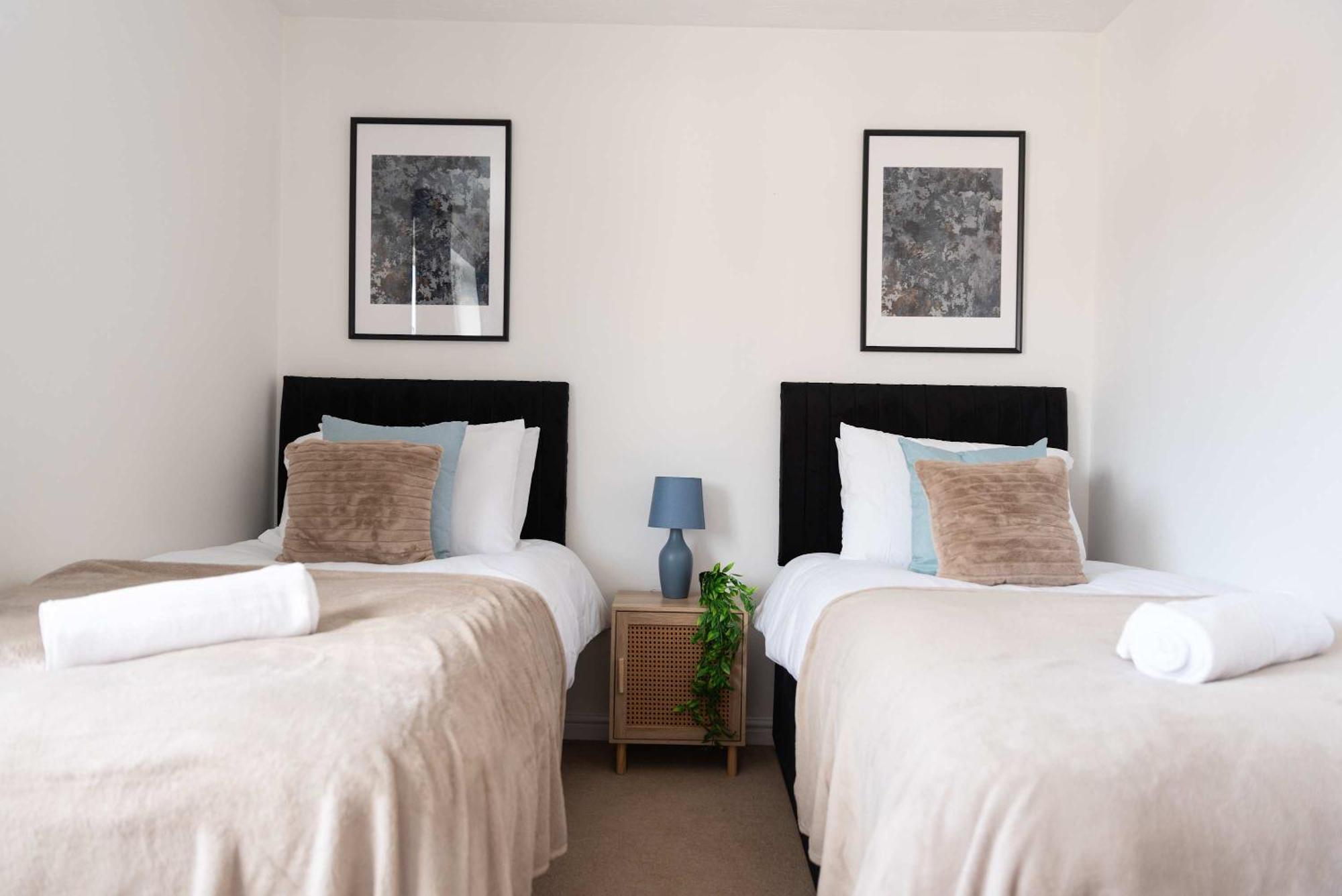 Five Bedroom With Large Dining Area Apartment